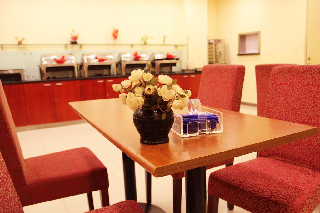 Hanting Hotel Shanghai Hongqiao Railway Station Huqingping Highway Εξωτερικό φωτογραφία